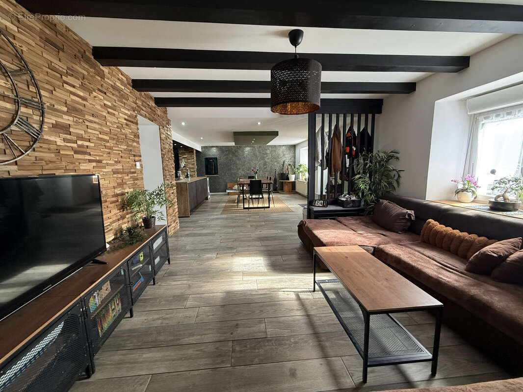 Maison à INDEVILLERS