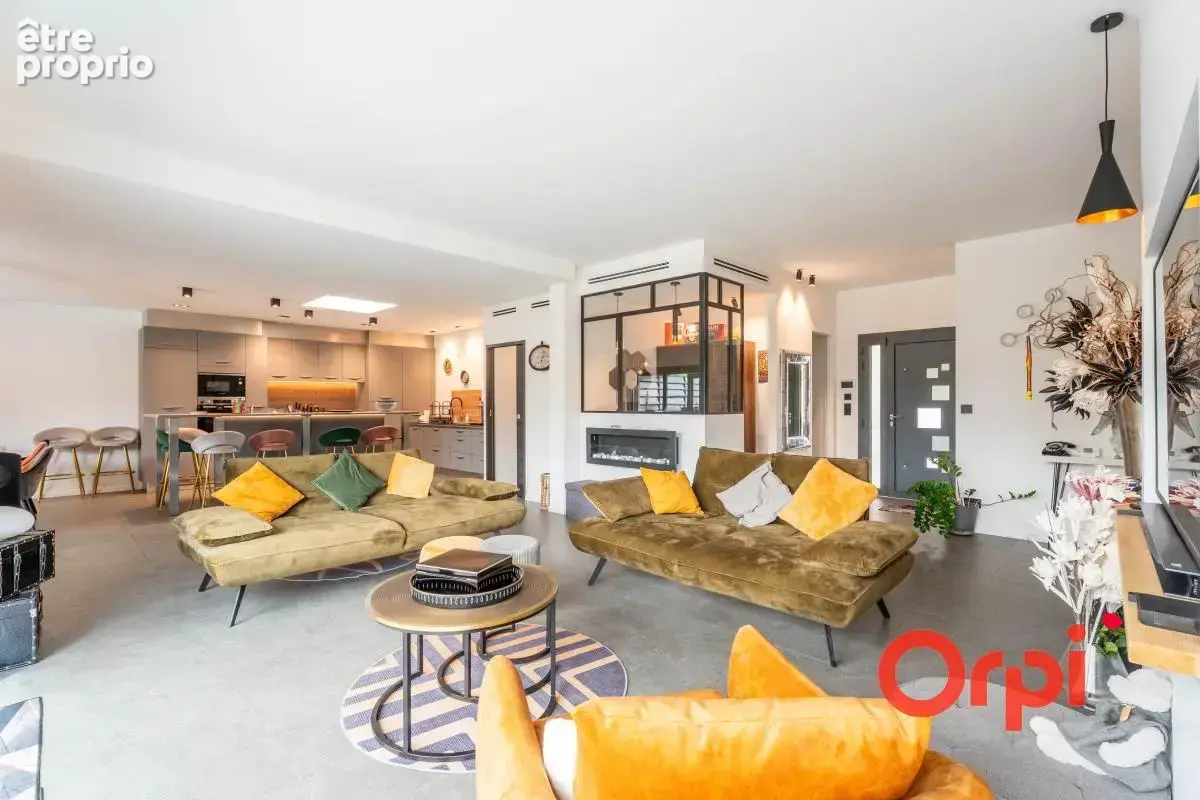 Maison À Vendre 244 m2 Francheville le haut - photo 2