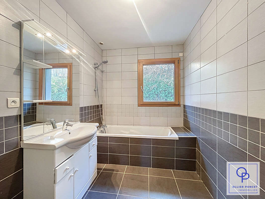 Maison à SAINT-ETIENNE