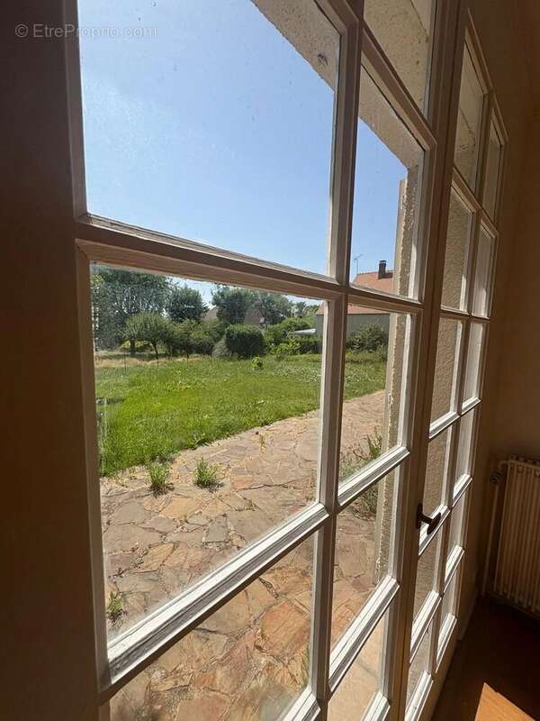 Maison à SAINT-NOM-LA-BRETECHE