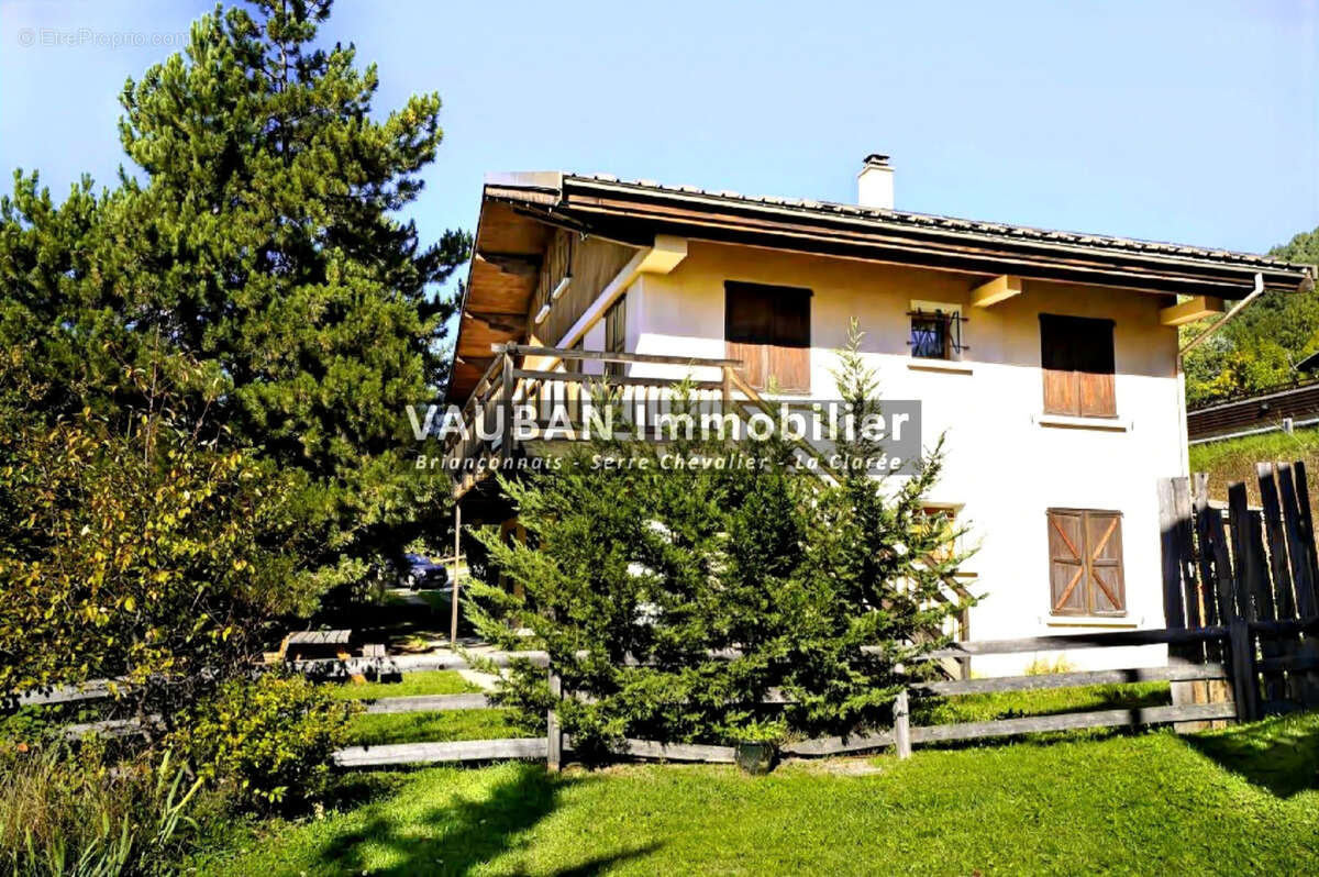 Maison à LA SALLE-LES-ALPES