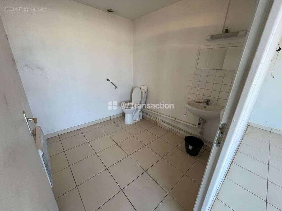 Commerce 260 m² à Vernon  - photo 28