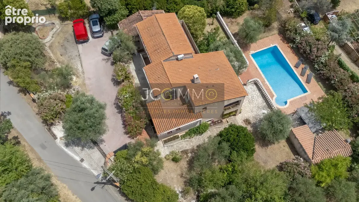 Villa T8 190m2 hab + Dépendance + Piscine + Vue dominante - photo 7