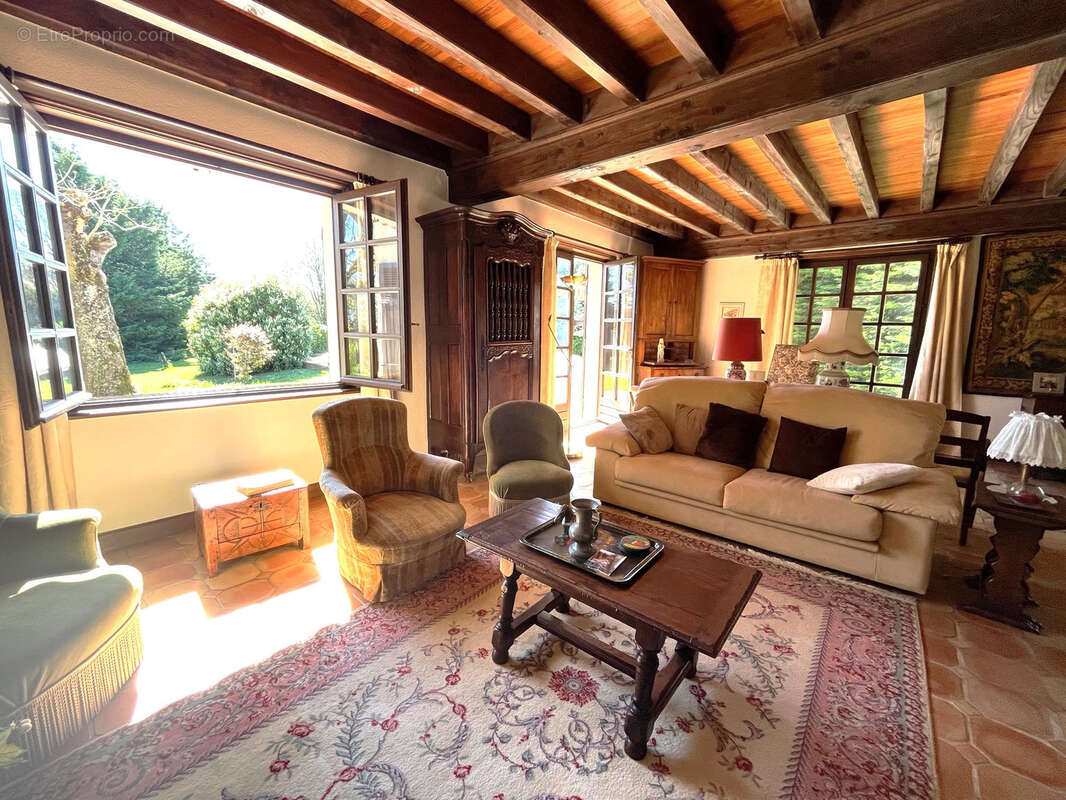 Maison à BRINDAS