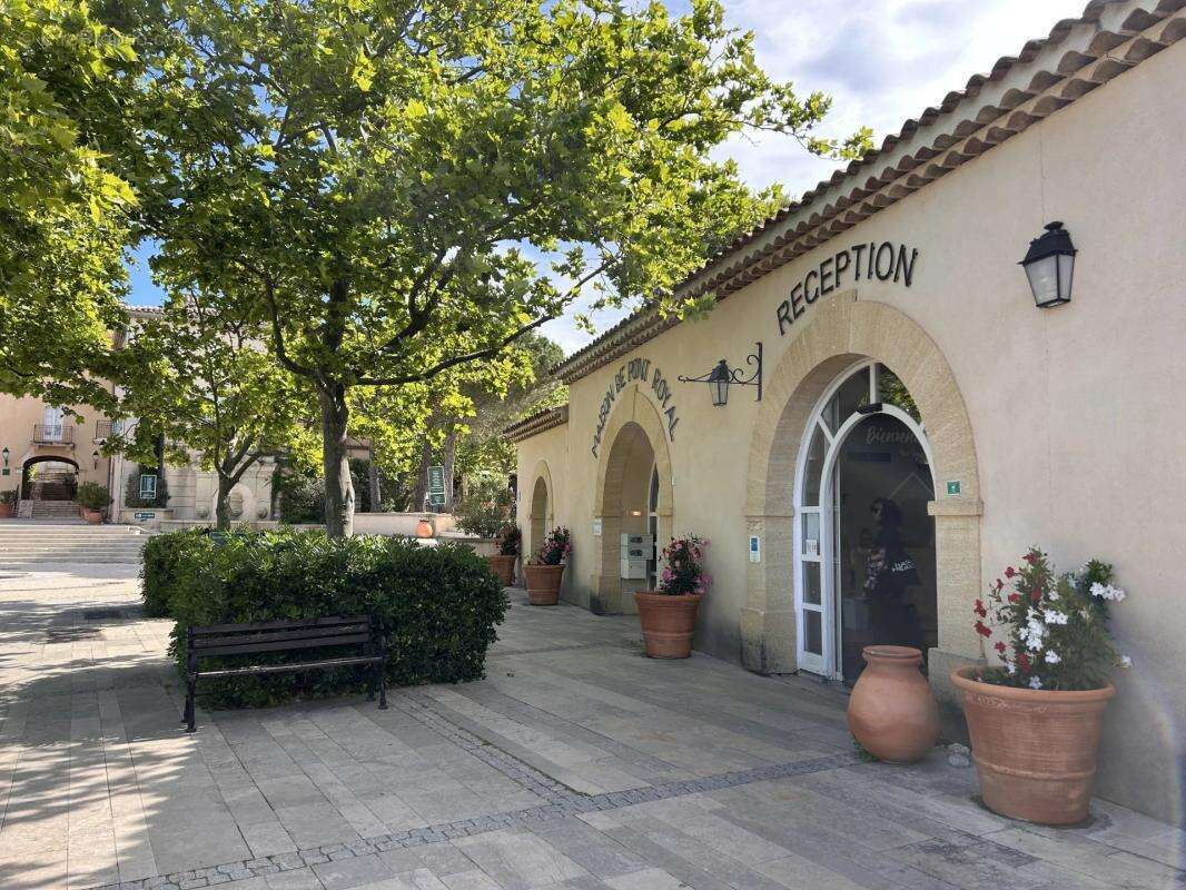 Appartement à MALLEMORT