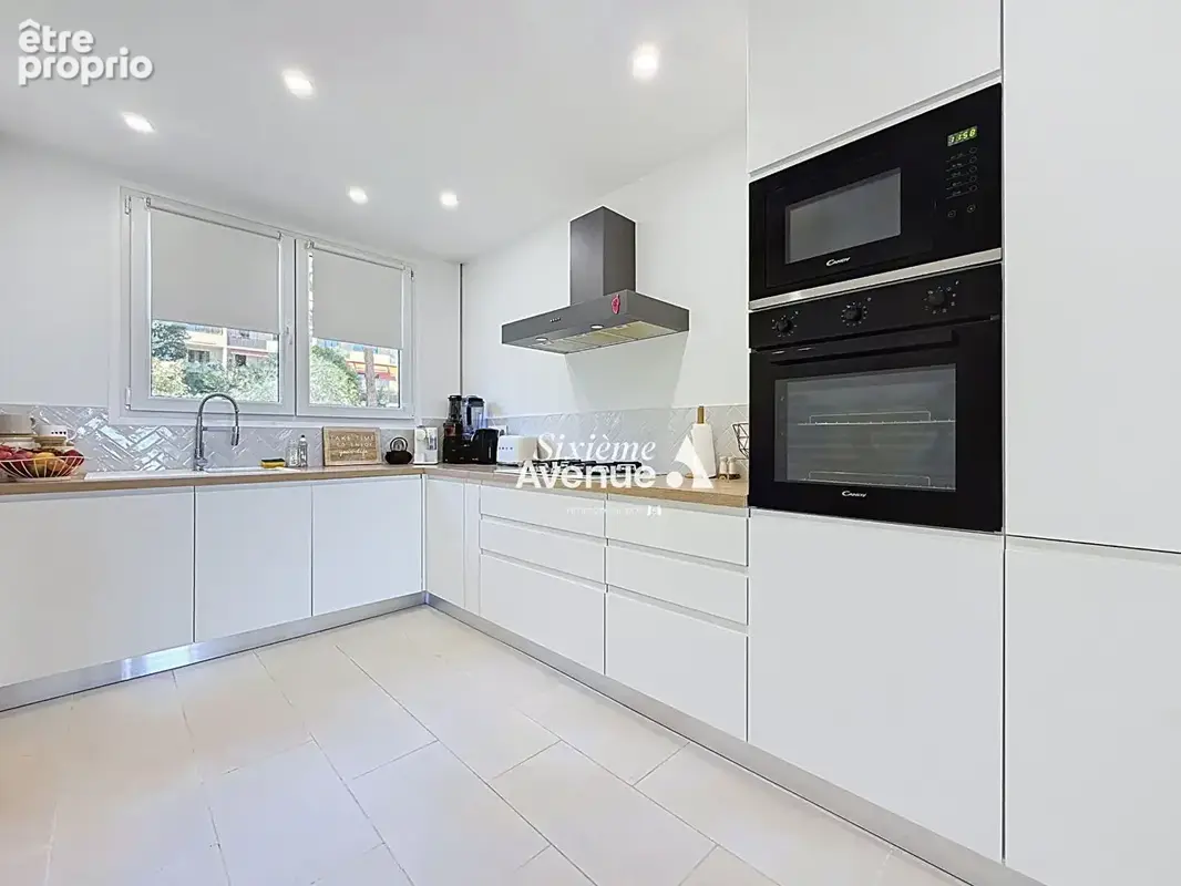 A vendre - Appartement rénové à Grasse 2 pièces de 51.25 m² avec parking couvert et grande cave - photo 6