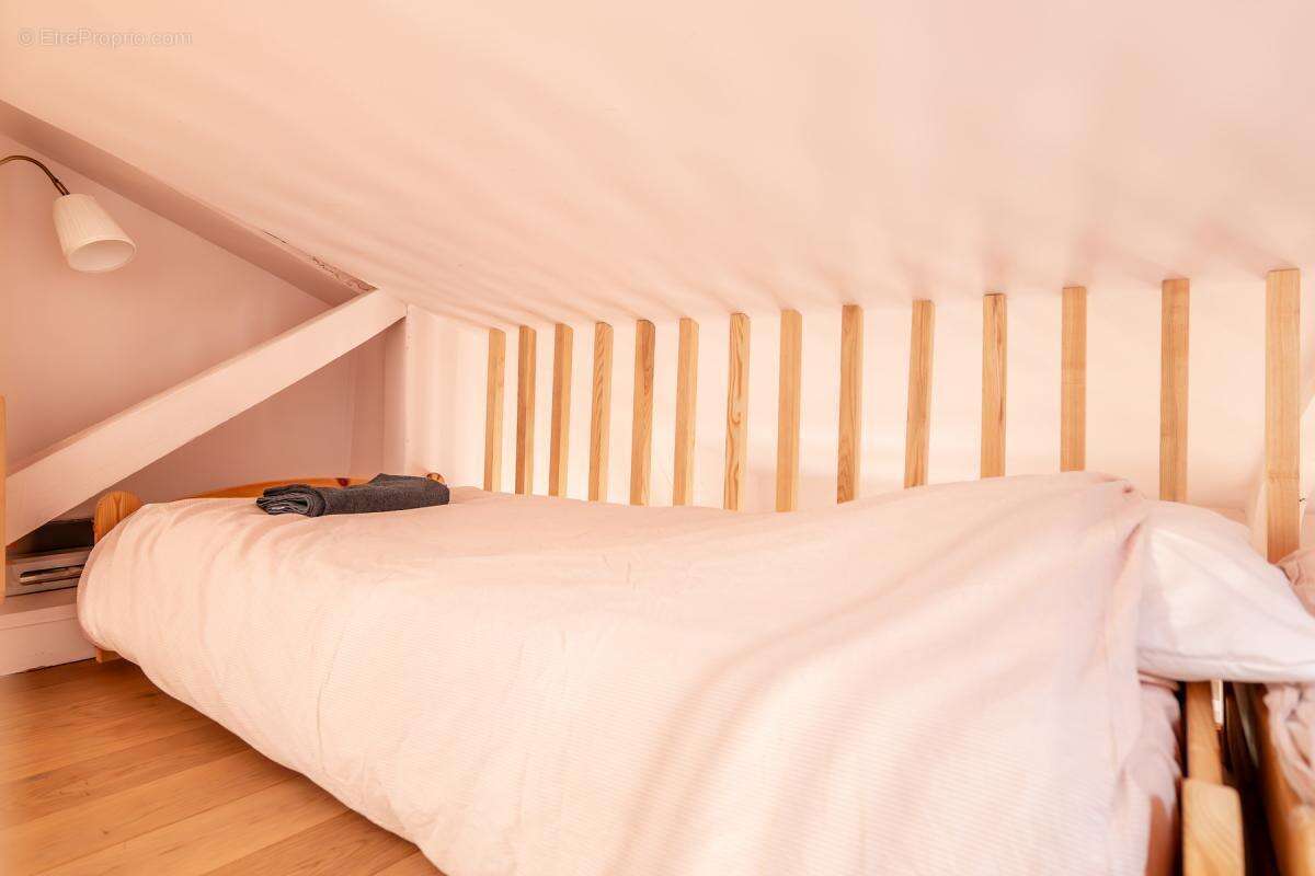 Appartement à PARIS-3E