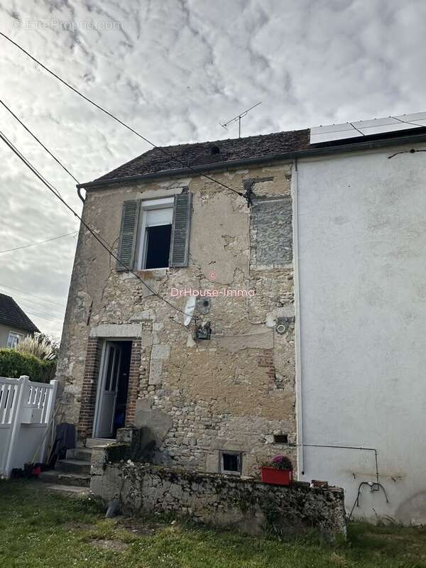 Maison à NARGIS