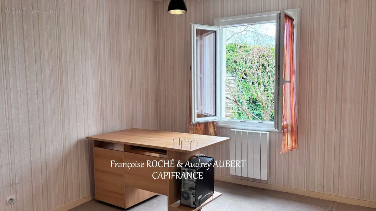 Maison 88m2 - plain-pied - 4 pièces - 3 chambres - garage - jardin clos à SAINTES (17)- Quartier La Fenètre - photo 9