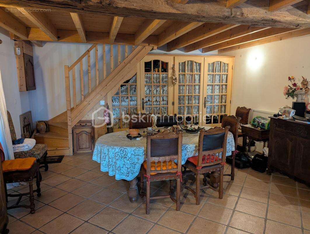 Maison à SABLONS