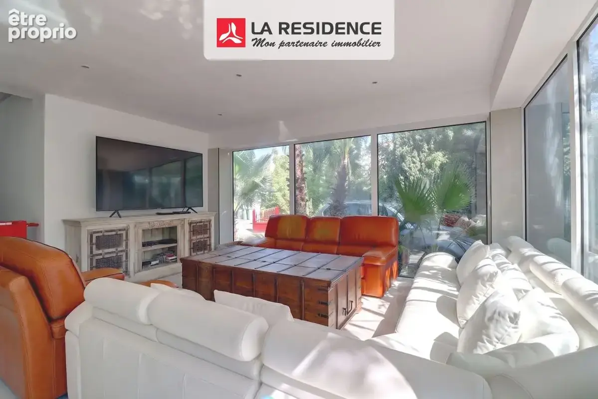Maison 5 pièces 142 m² à vendre à Frejus (83600) - photo 2
