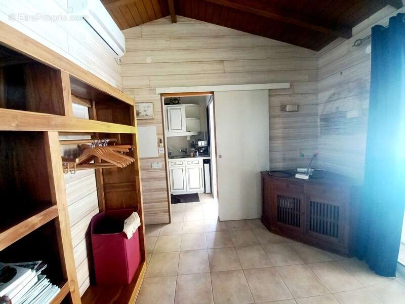 Maison à BAIE-MAHAULT