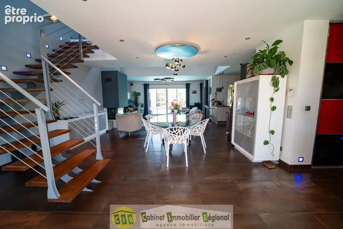 Coup de cœur   superbe villa 230 m2 avec piscine chauffée - photo 21