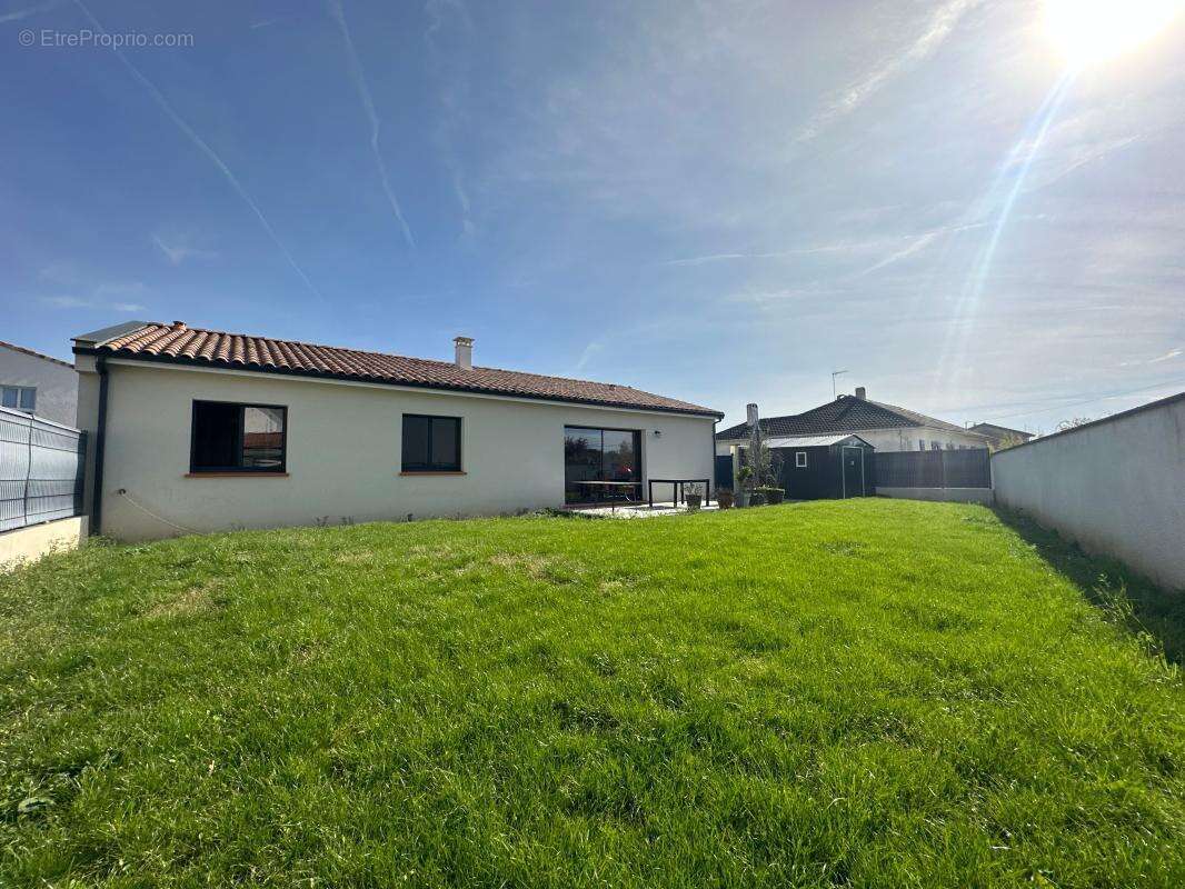 Maison à LABASTIDETTE