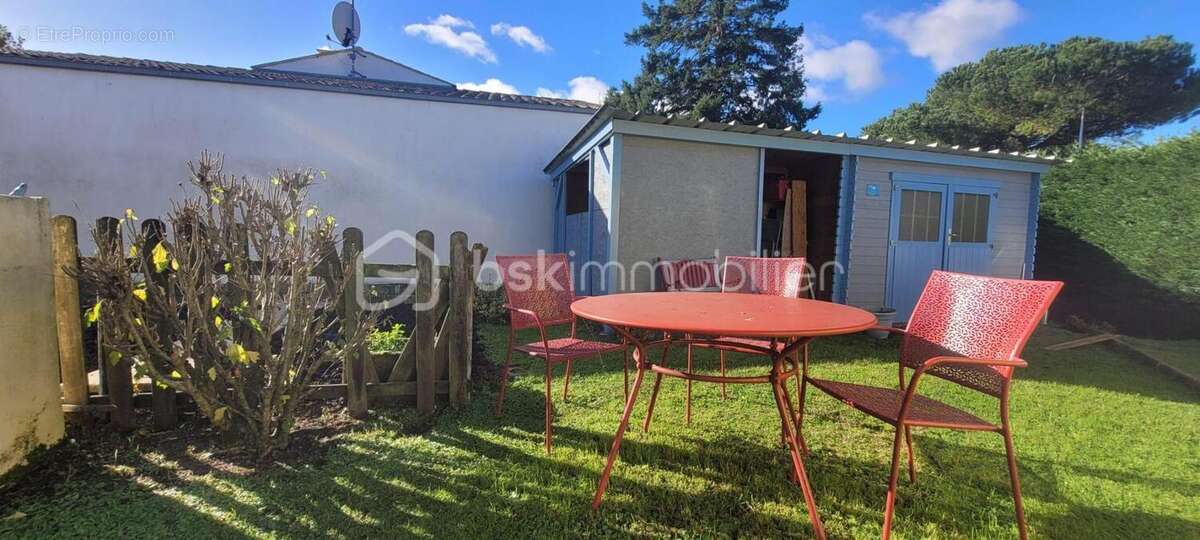 Maison à LES MATHES