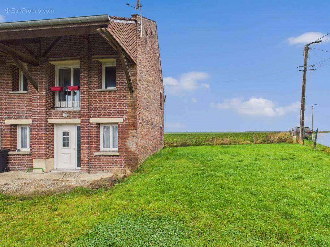 Maison à FONCHES-FONCHETTE