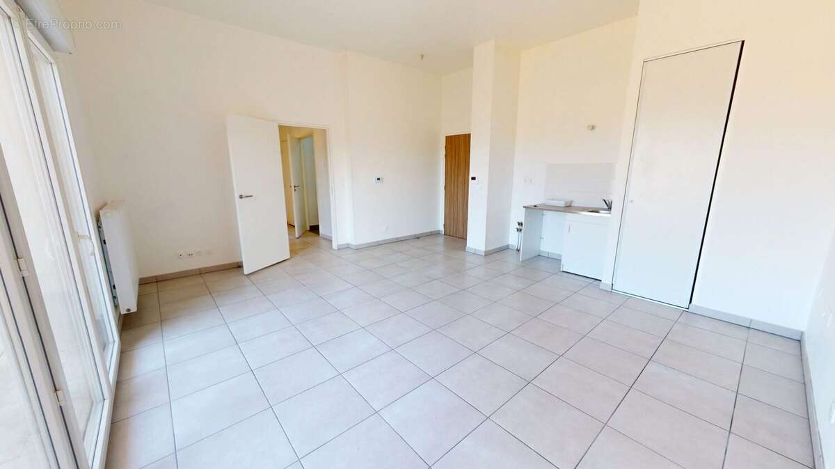 Appartement 58 m² à Saran  - photo 4