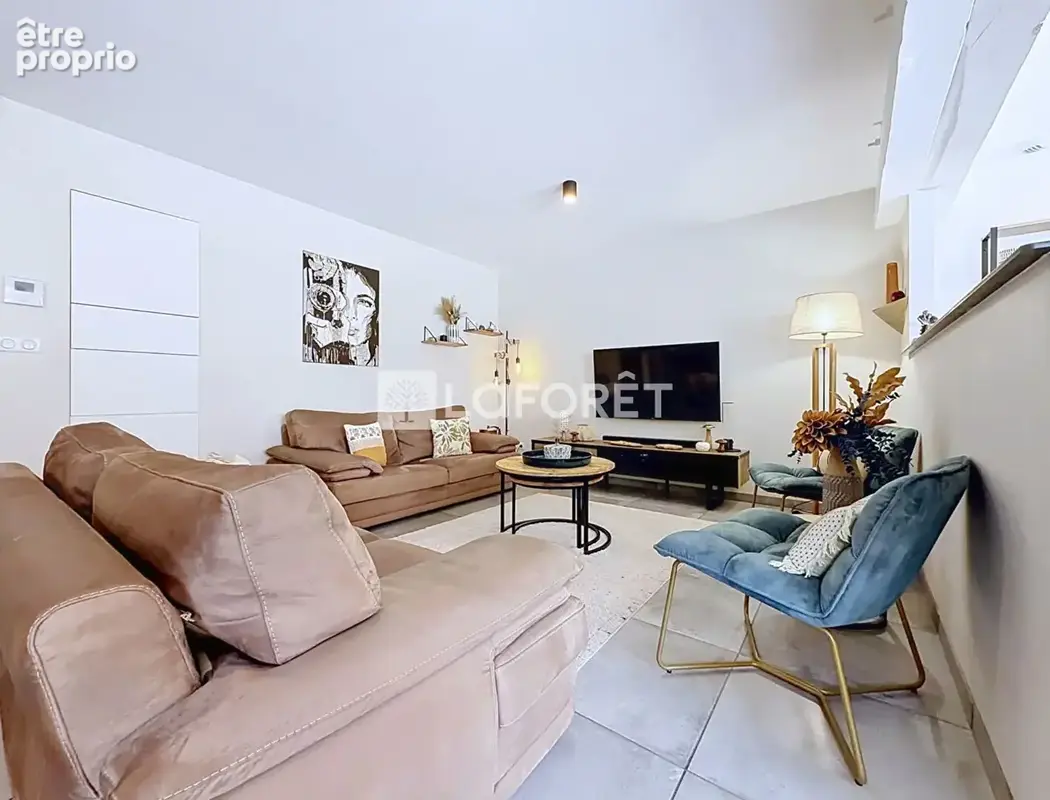 Maison de ville rénovée avec goût et extérieur intimiste - photo 2