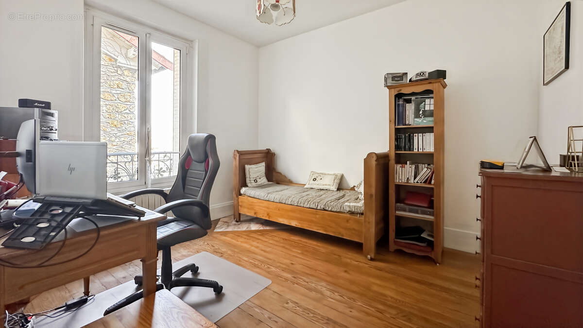 Maison à CORBEIL-ESSONNES