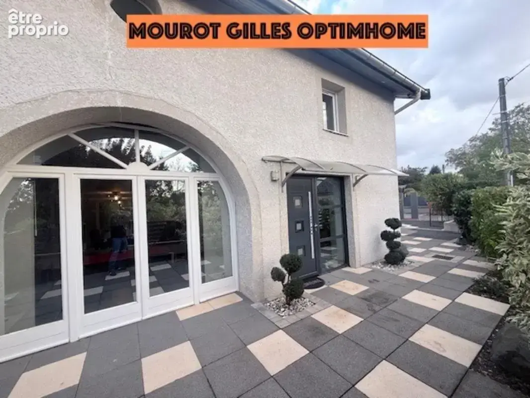 Maison de 194 m² avec piscine et terrain de 1 150 m² à hadol - photo 2