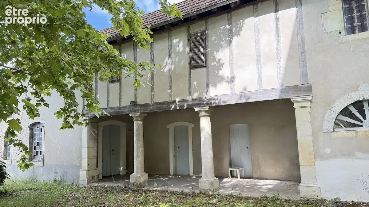 Élégante Maison de Maître XVIIe siècle : Un lieu rare, calme et au potentiel exceptionnel - photo 8