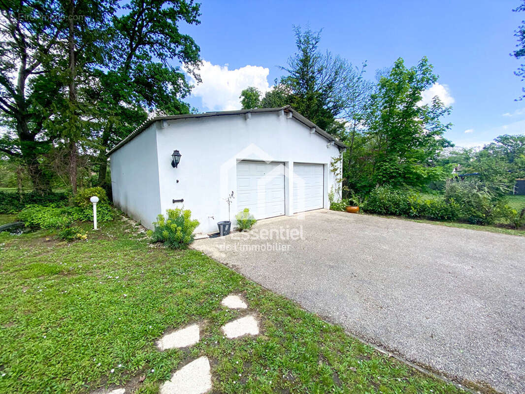 Maison à VERNEUIL-SUR-SEINE