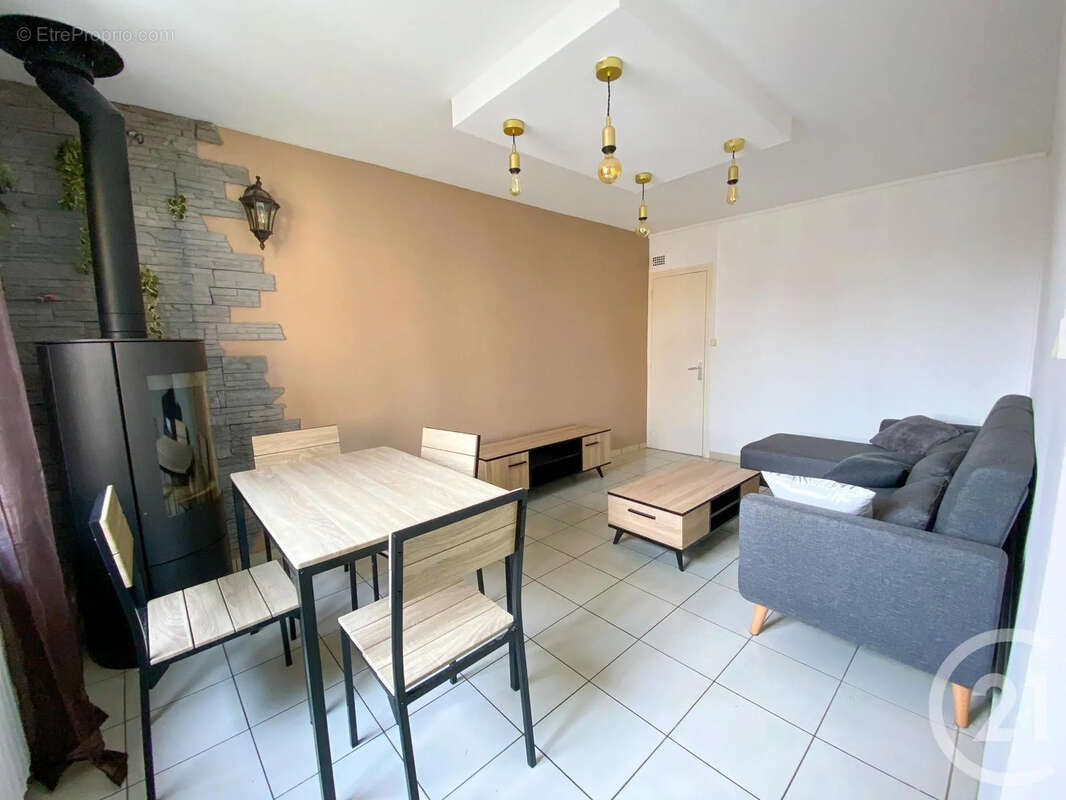 Maison 64 m² à Fontenilles  - photo 2