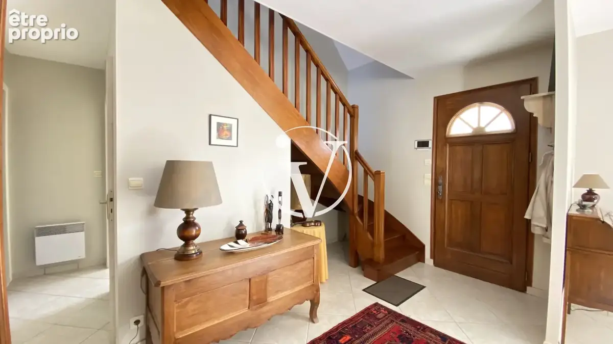 Maison 5 pièces 134 m² à vendre à Vendome (41100) - photo 2