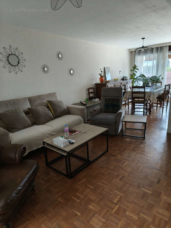 Appartement à SAINT-YRIEIX-LA-PERCHE