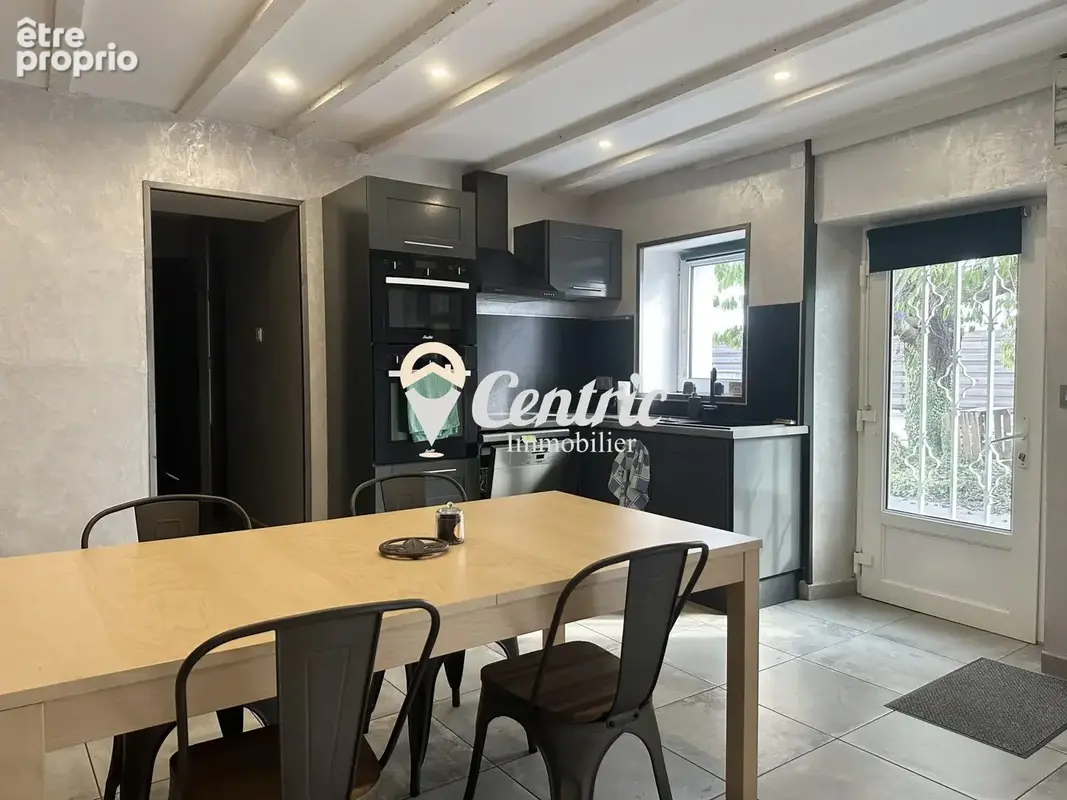 Maison 4 pièces 108 m² à vendre à Bressuire (79300) - photo 4
