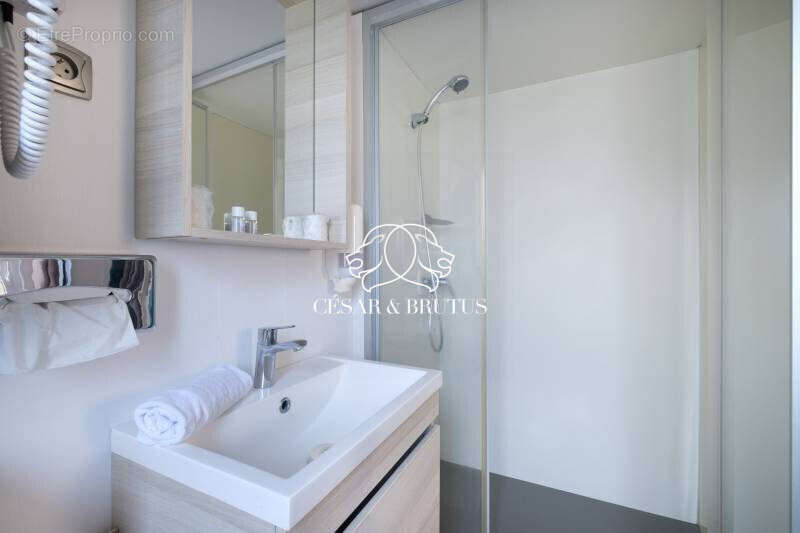 Appartement à MEYZIEU