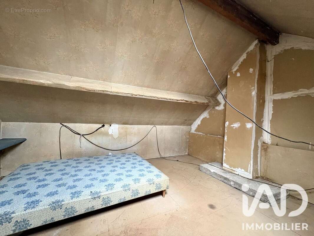Maison 60 m² à Estrees-Mons  - photo 5