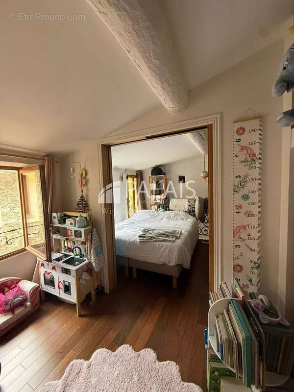 Appartement à ROQUEBRUNE-CAP-MARTIN
