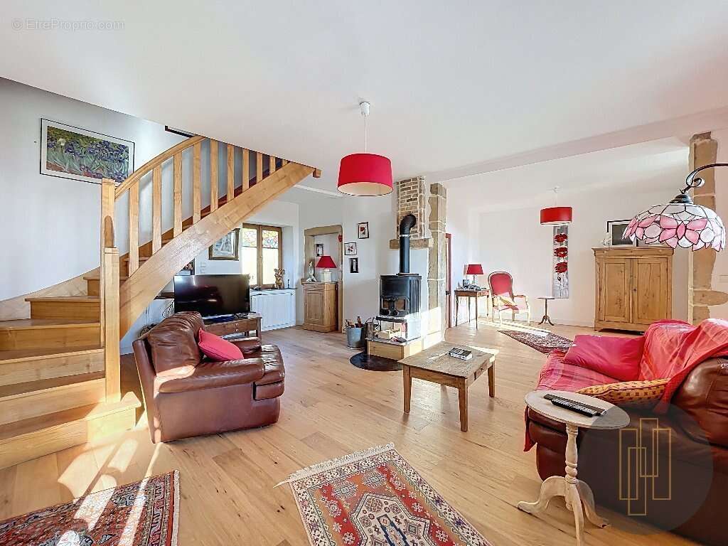 Maison à VILLEFRANCHE-SUR-SAONE