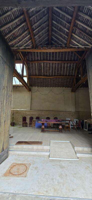 Grange sur Terrain clos de 1958 m² - Idéal pour projet de réception - photo 2