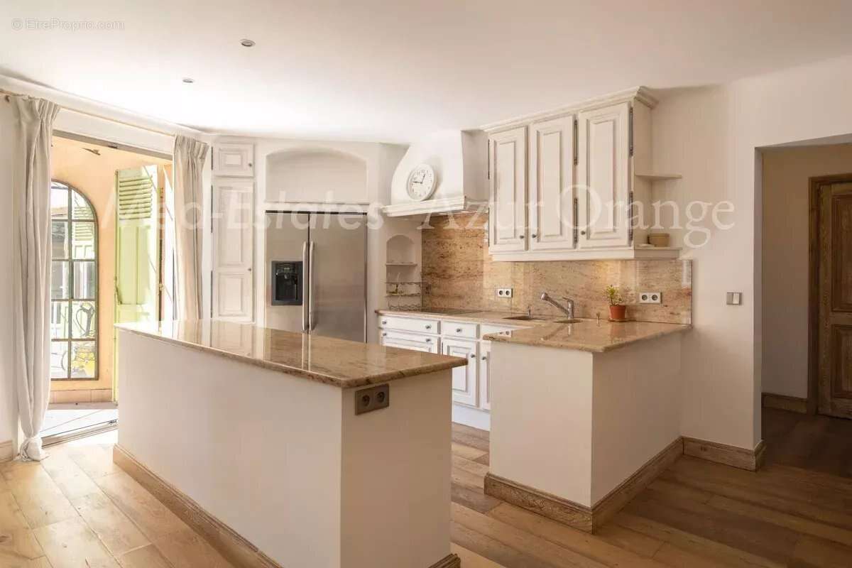 Appartement à SAINT-TROPEZ