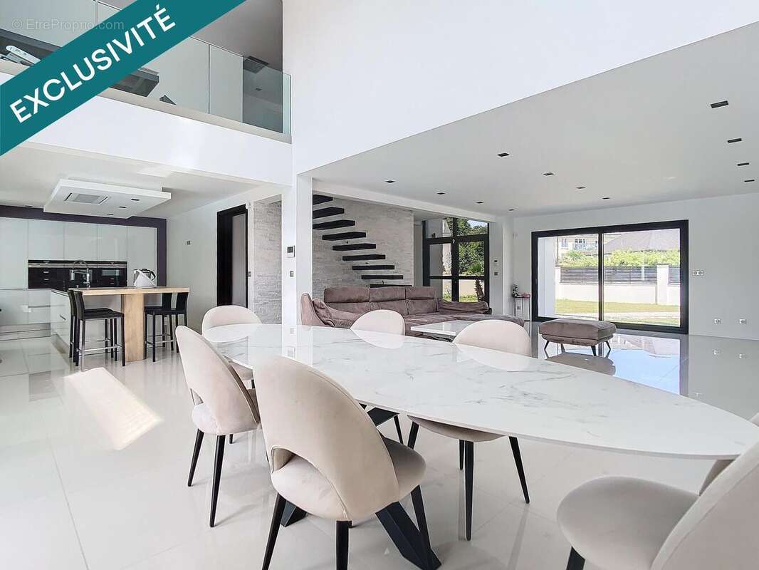 Photo 4 - Maison à LE PLESSIS-TREVISE