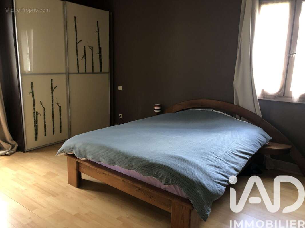 Maison 298 m² à Lissac-Et-Mouret  - photo 6