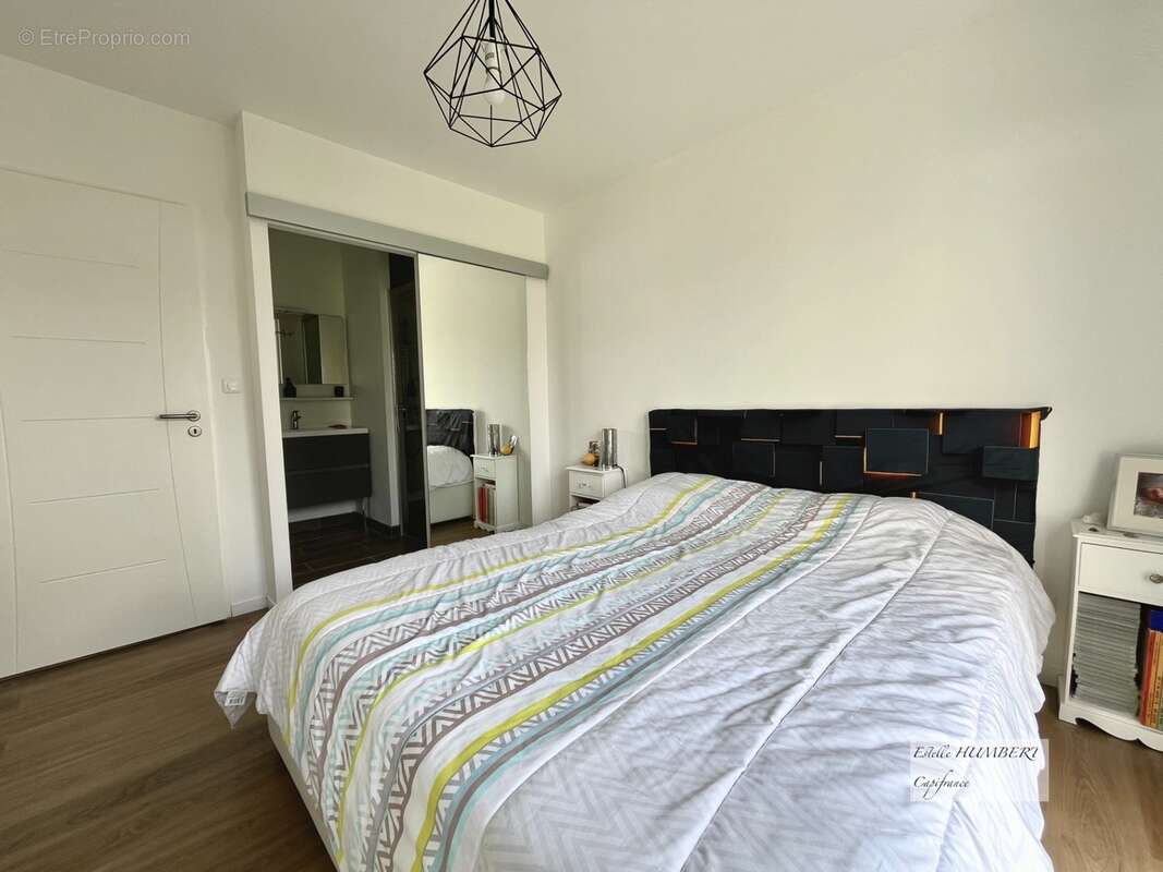 Maison Plain-Pied 96m2, suite, CROIX CHAPEAU (17) - photo 4
