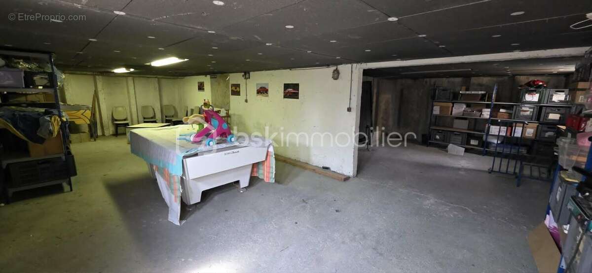  Pavillon familial 4 chambres – Garage exceptionnel de 100 m² et sous-sol – Gare de Sens à deux pas qui mène à Paris en 54 min ! - photo 12