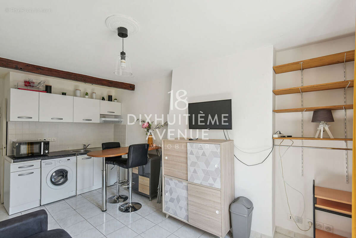 Appartement à PARIS-18E