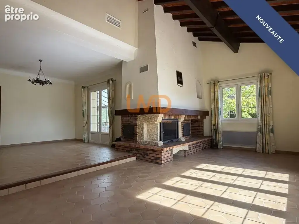 Villa 4 faces T5 145 m2 avec piscine - photo 5
