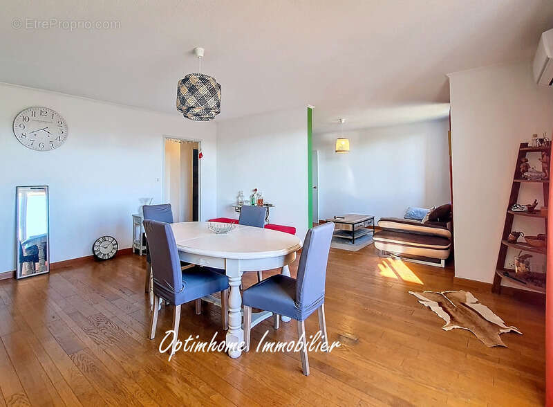 Appartement à FUMEL