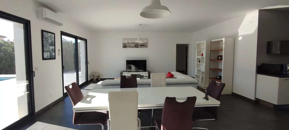 Maison à LA LONDE-LES-MAURES