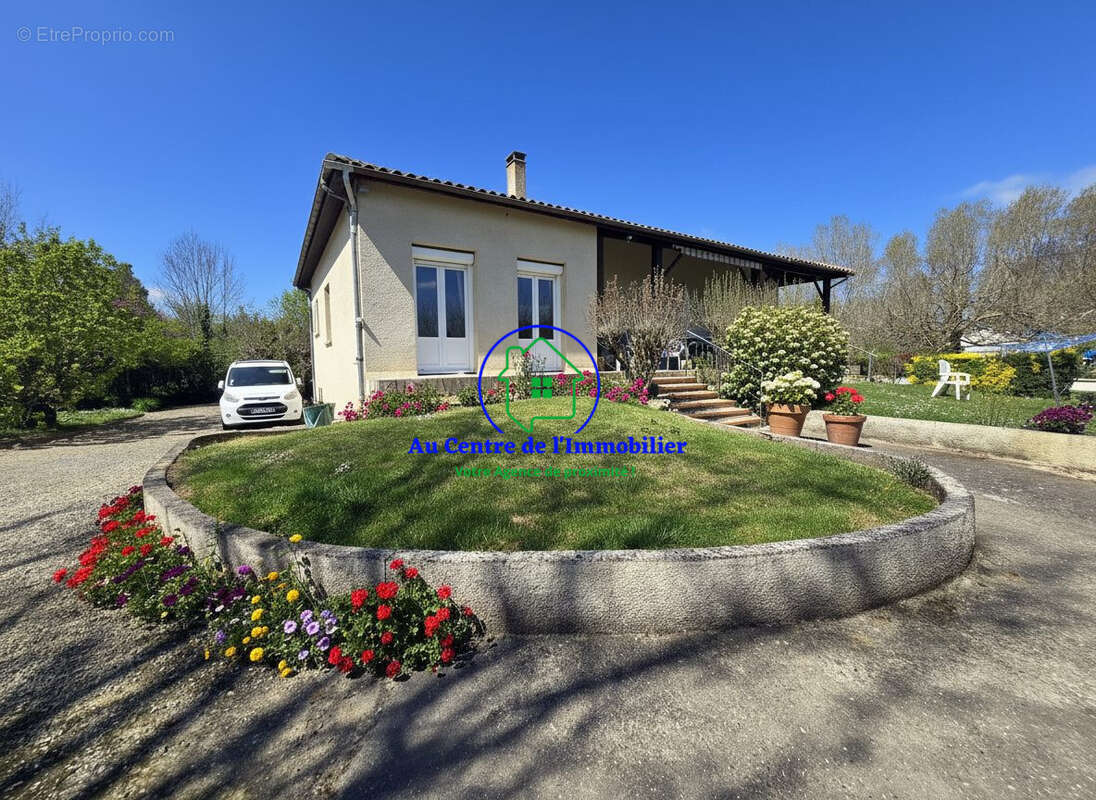 Maison à LE PASSAGE