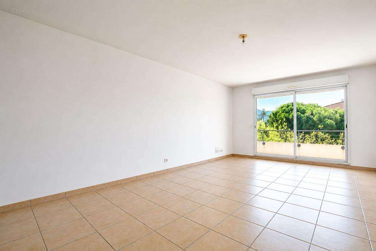 Appartement à MARSEILLE-12E