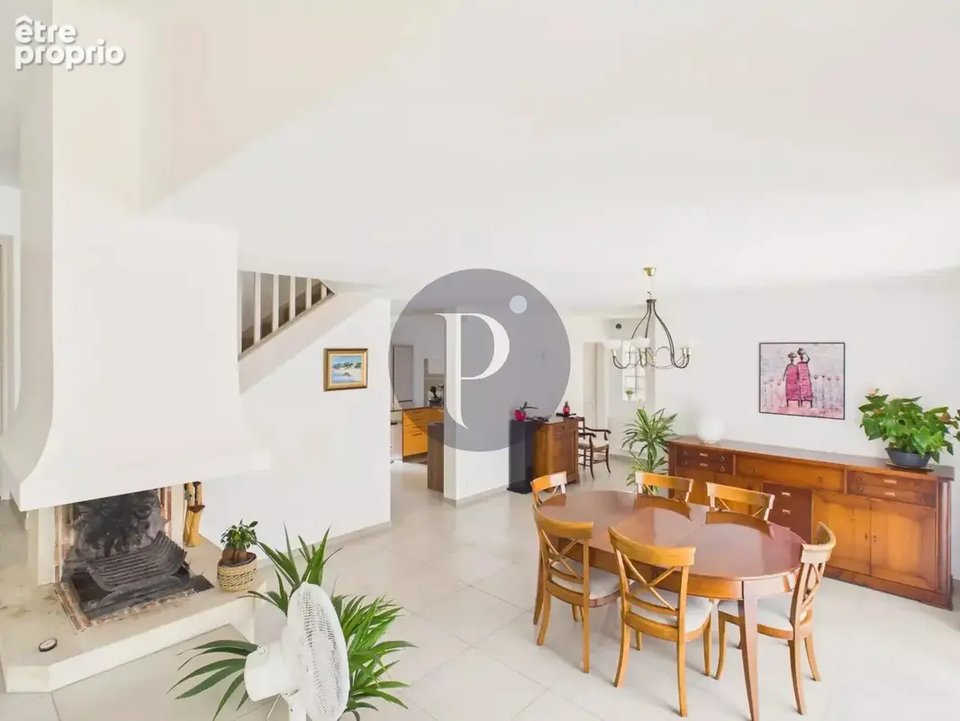 Photo Maison à Verrieres-Le-Buisson au prix de 847 000€