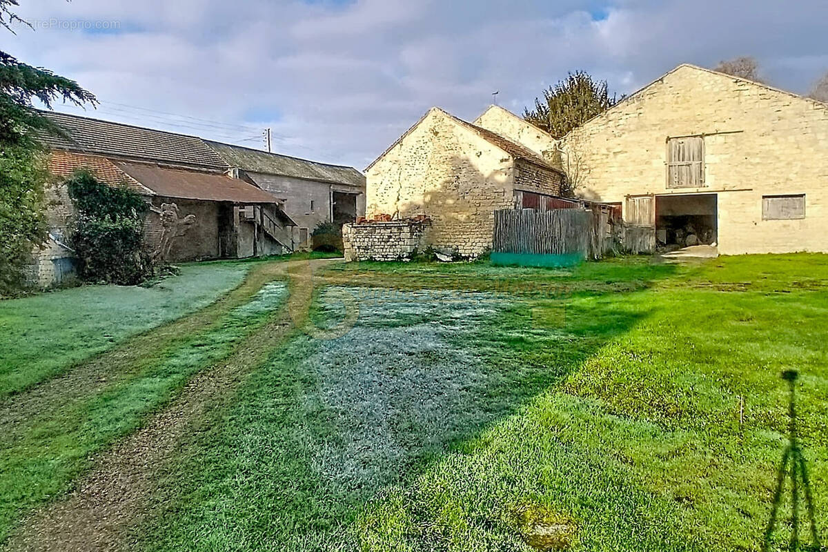 Autre à PRECY-SUR-OISE