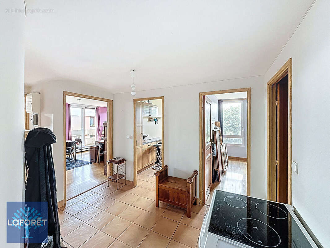 Appartement à ELANCOURT