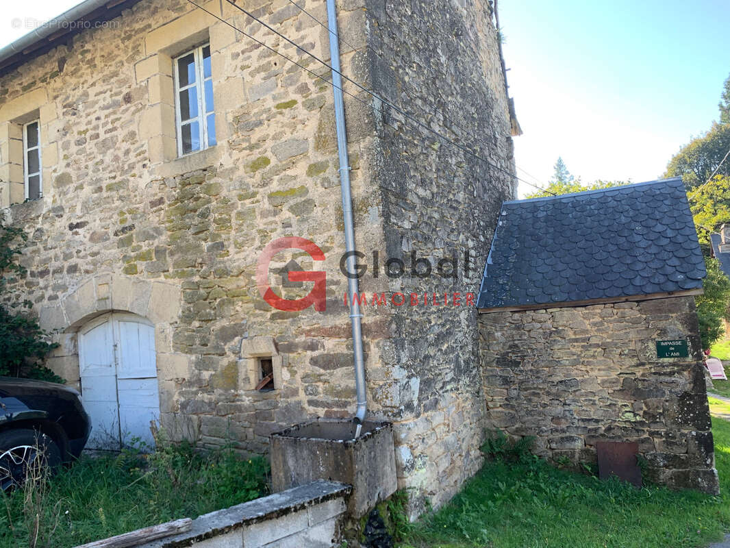 Maison à MADRANGES